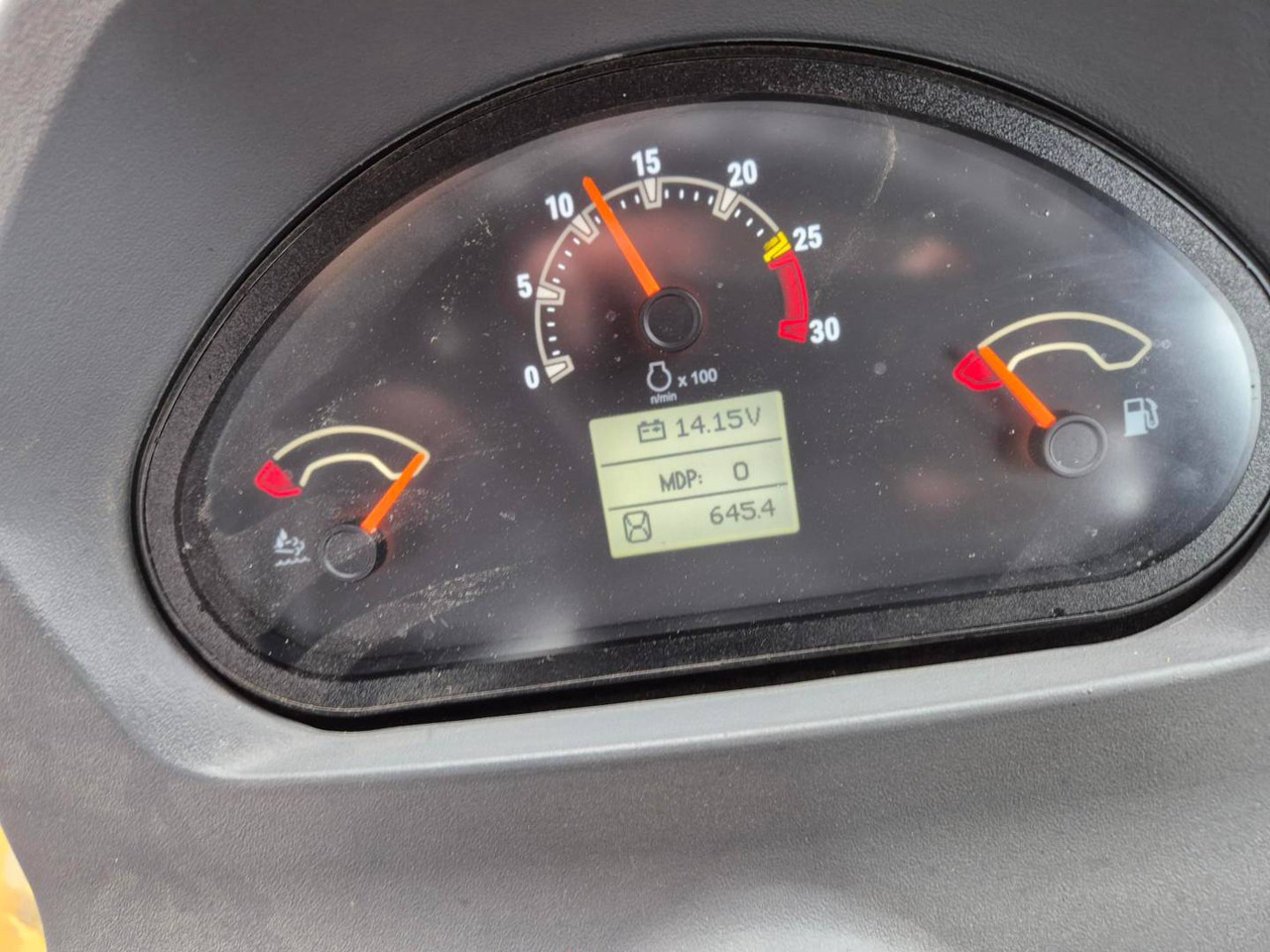 CAT CS12GC - Walzenzug: das Bild 5 CAT CS12GC - Walzenzug: das Bild 5