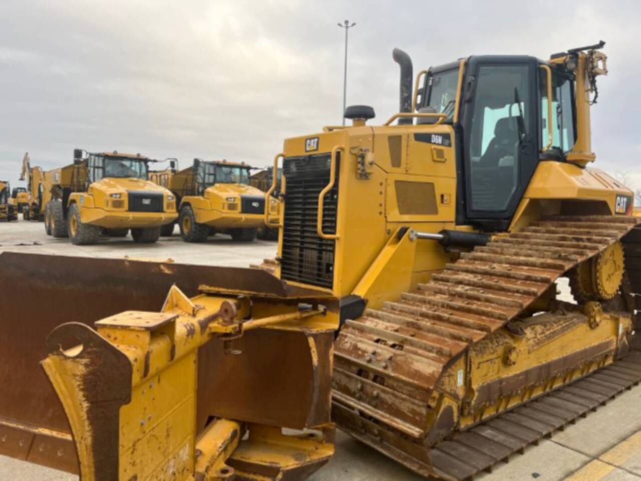 CAT D6NLGP - Bulldozer: das Bild 1 CAT D6NLGP - Bulldozer: das Bild 1