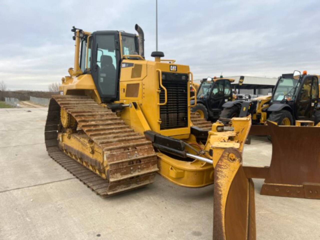 CAT D6NLGP - Bulldozer: das Bild 2 CAT D6NLGP - Bulldozer: das Bild 2