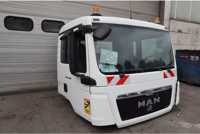 MAN F99L17 TGS - Fahrerhaus und Interieur für LKW: das Bild 3 MAN F99L17 TGS - Fahrerhaus und Interieur für LKW: das Bild 3