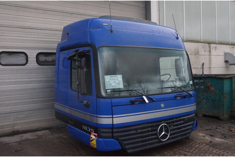 Mercedes-Benz ACTROS F04 MP1 94289915481213 - Fahrerhaus und Interieur für LKW: das Bild 2 Mercedes-Benz ACTROS F04 MP1 94289915481213 - Fahrerhaus und Interieur für LKW: das Bild 2