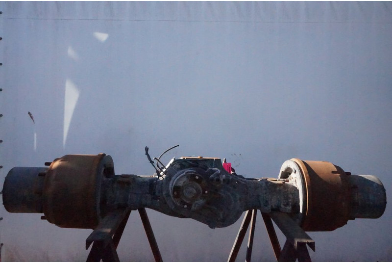 Mercedes-Benz HD7/56DGS-13 28/21 X 4.00 - Hinterachse für LKW: das Bild 1 Mercedes-Benz HD7/56DGS-13 28/21 X 4.00 - Hinterachse für LKW: das Bild 1