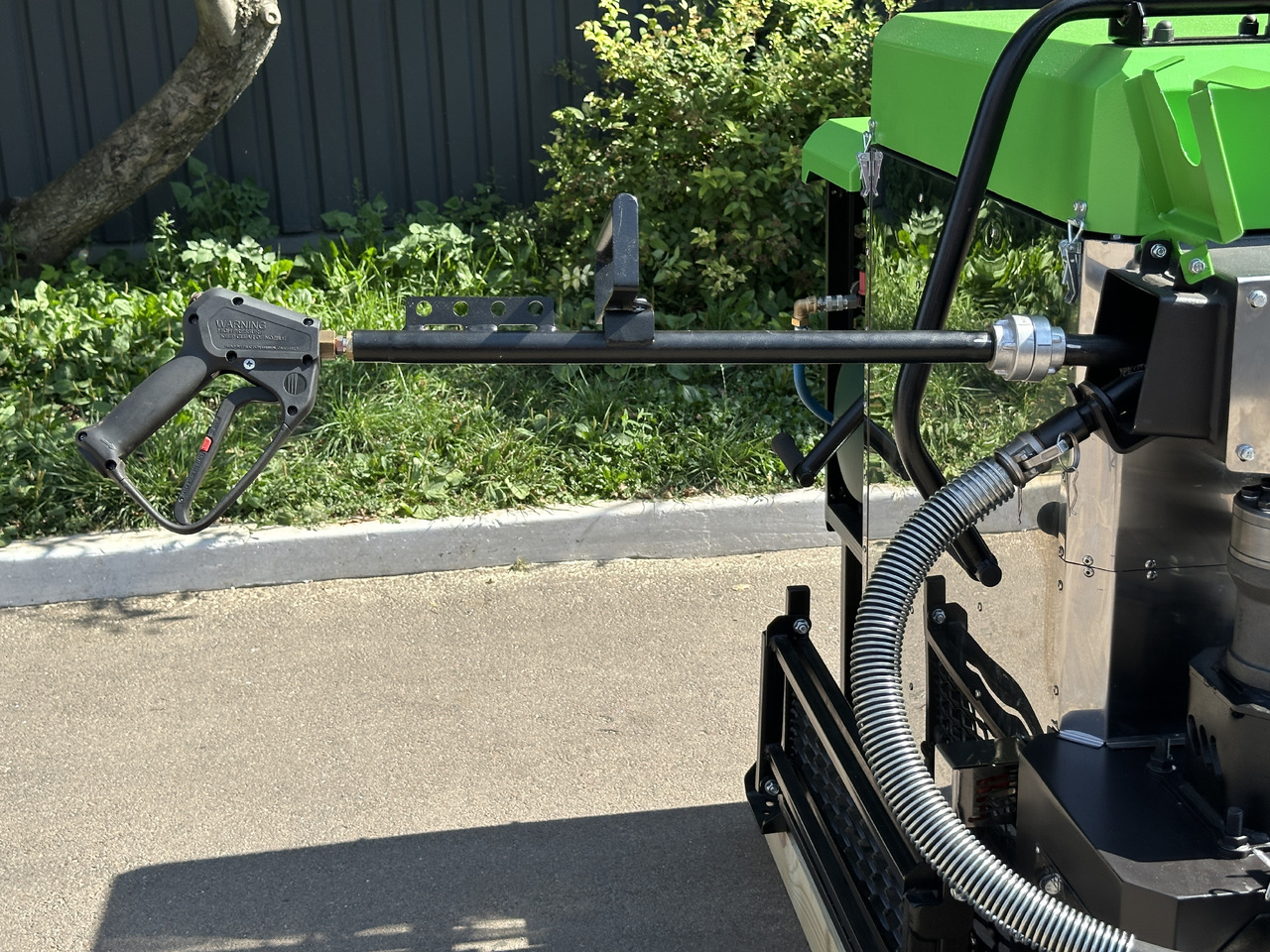 TICAB Crack sealing machine , 120 l, Asphalt crack filler, Manufacturer - Asphaltfertiger/ Straßenfertiger: das Bild 4 TICAB Crack sealing machine , 120 l, Asphalt crack filler, Manufacturer - Asphaltfertiger/ Straßenfertiger: das Bild 4