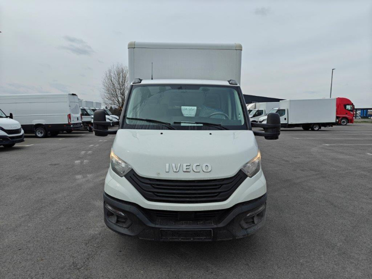 IVECO Daily 35C16H - Kastenwagen: das Bild 5 IVECO Daily 35C16H - Kastenwagen: das Bild 5