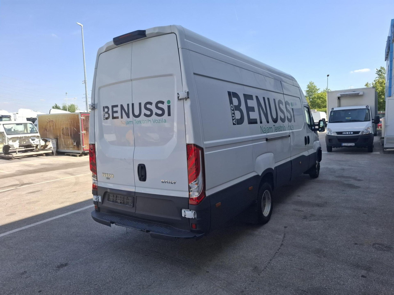 IVECO Daily 35C18H V - Personentransporter: das Bild 3 IVECO Daily 35C18H V - Personentransporter: das Bild 3