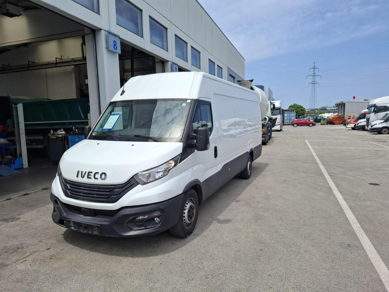 IVECO Daily 35S16V - Personentransporter: das Bild 1 IVECO Daily 35S16V - Personentransporter: das Bild 1