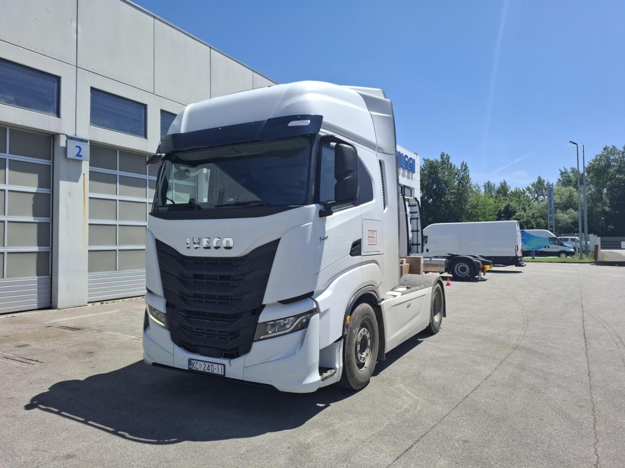 Sattelzugmaschine IVECO S-Way AS440S48T/P: das Bild 1