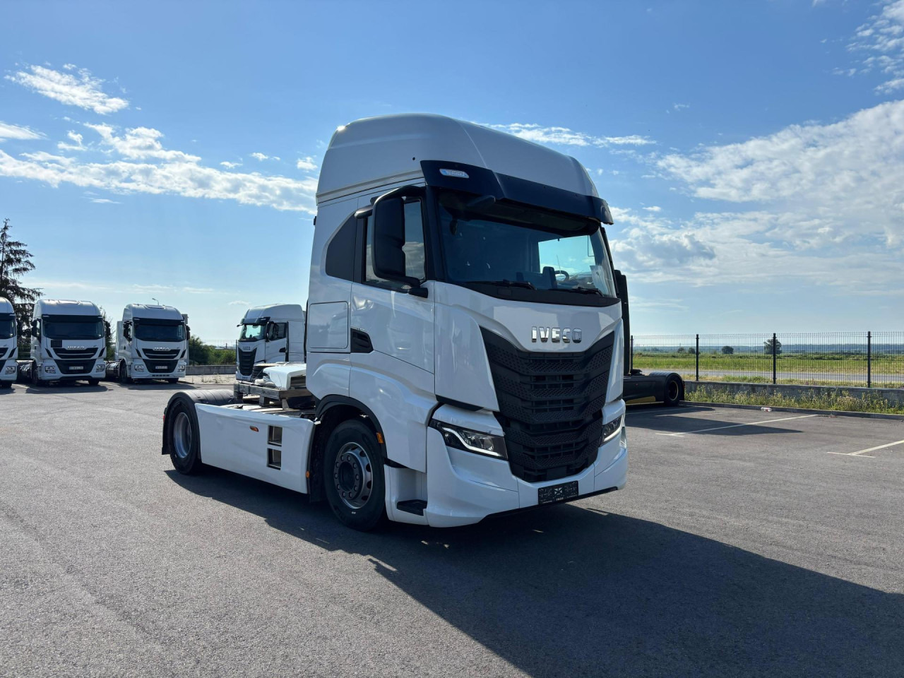 IVECO S-Way AS440S49T/P - Sattelzugmaschine: das Bild 2 IVECO S-Way AS440S49T/P - Sattelzugmaschine: das Bild 2