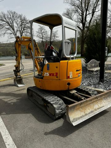 IHI 25VX3, 2.5ton, SWISS Machine IHI 25VX3, 2.5ton, SWISS Machine - Minibagger: das Bild 2 IHI 25VX3, 2.5ton, SWISS Machine IHI 25VX3, 2.5ton, SWISS Machine - Minibagger: das Bild 2