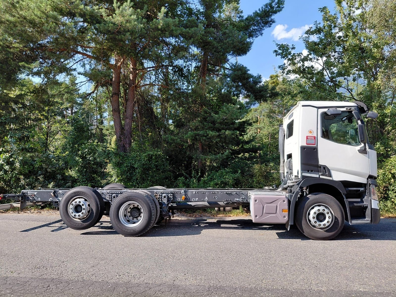 Renault T460 6x2, E6, Fahrgestell - Fahrgestell LKW: das Bild 5 Renault T460 6x2, E6, Fahrgestell - Fahrgestell LKW: das Bild 5