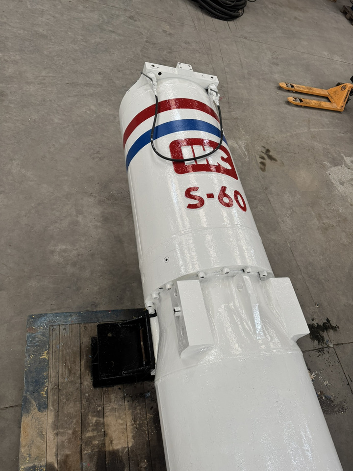 IHC Hydrohammer S-60 - Ramme: das Bild 1 IHC Hydrohammer S-60 - Ramme: das Bild 1
