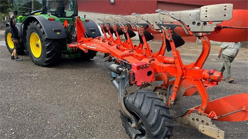 Kuhn Vari Master 183 6 Furet 183 - Pflug: das Bild 1 Kuhn Vari Master 183 6 Furet 183 - Pflug: das Bild 1