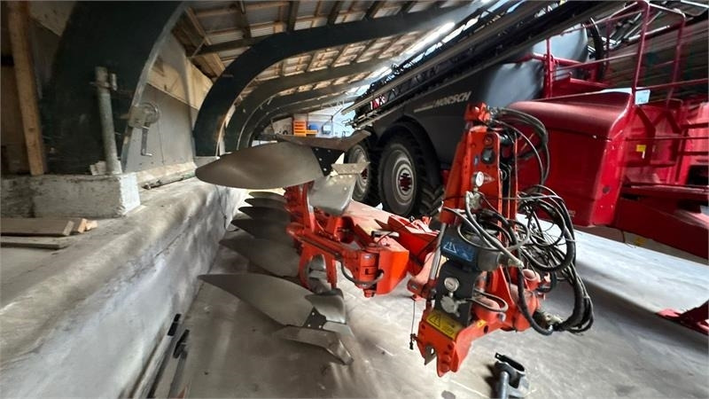 Kuhn Vari Master 183 6 Furet 183 - Pflug: das Bild 4 Kuhn Vari Master 183 6 Furet 183 - Pflug: das Bild 4