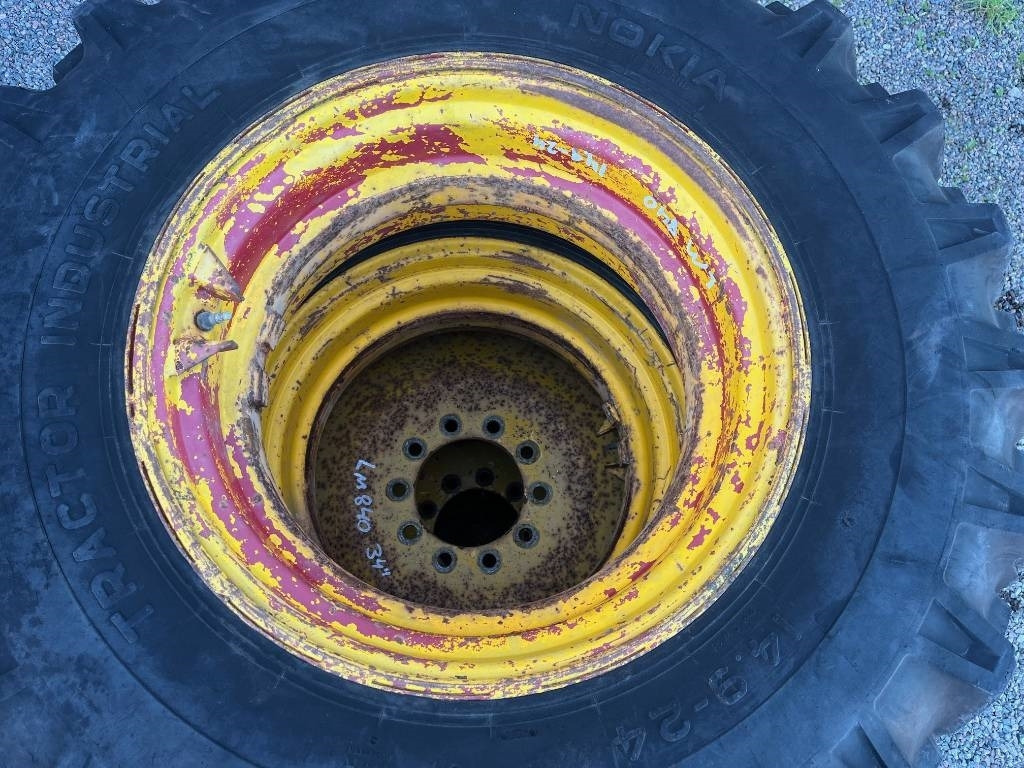 Reifen für Baumaschine Nokian 18,4-34 14,9-24 till Volvo Bm 840 841: das Bild 6