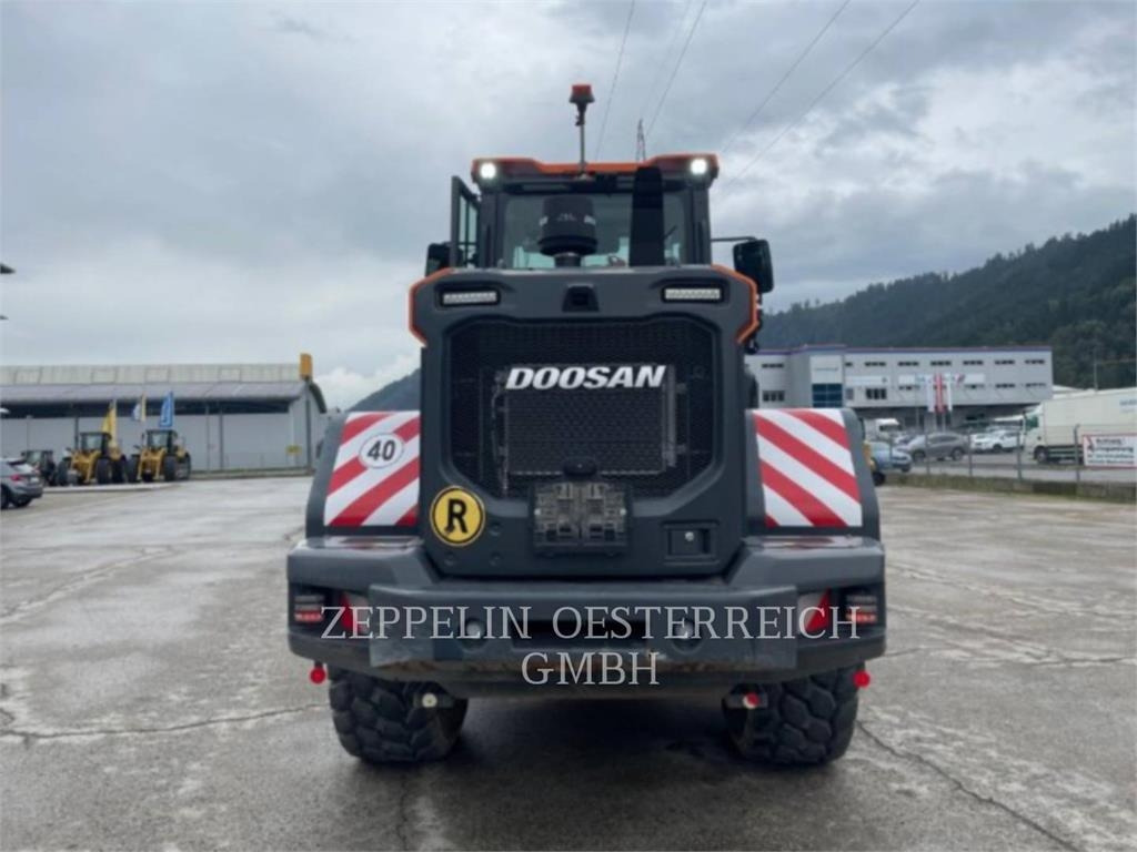 Doosan DL250-7 - Radlader: das Bild 4 Doosan DL250-7 - Radlader: das Bild 4