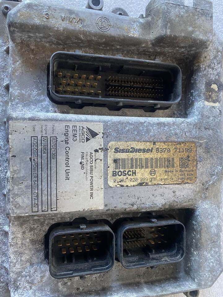 Agco Sisu Power INC 837071369 Bosch 0 281 020 099 - Steuergerät für Landmaschine: das Bild 1 Agco Sisu Power INC 837071369 Bosch 0 281 020 099 - Steuergerät für Landmaschine: das Bild 1