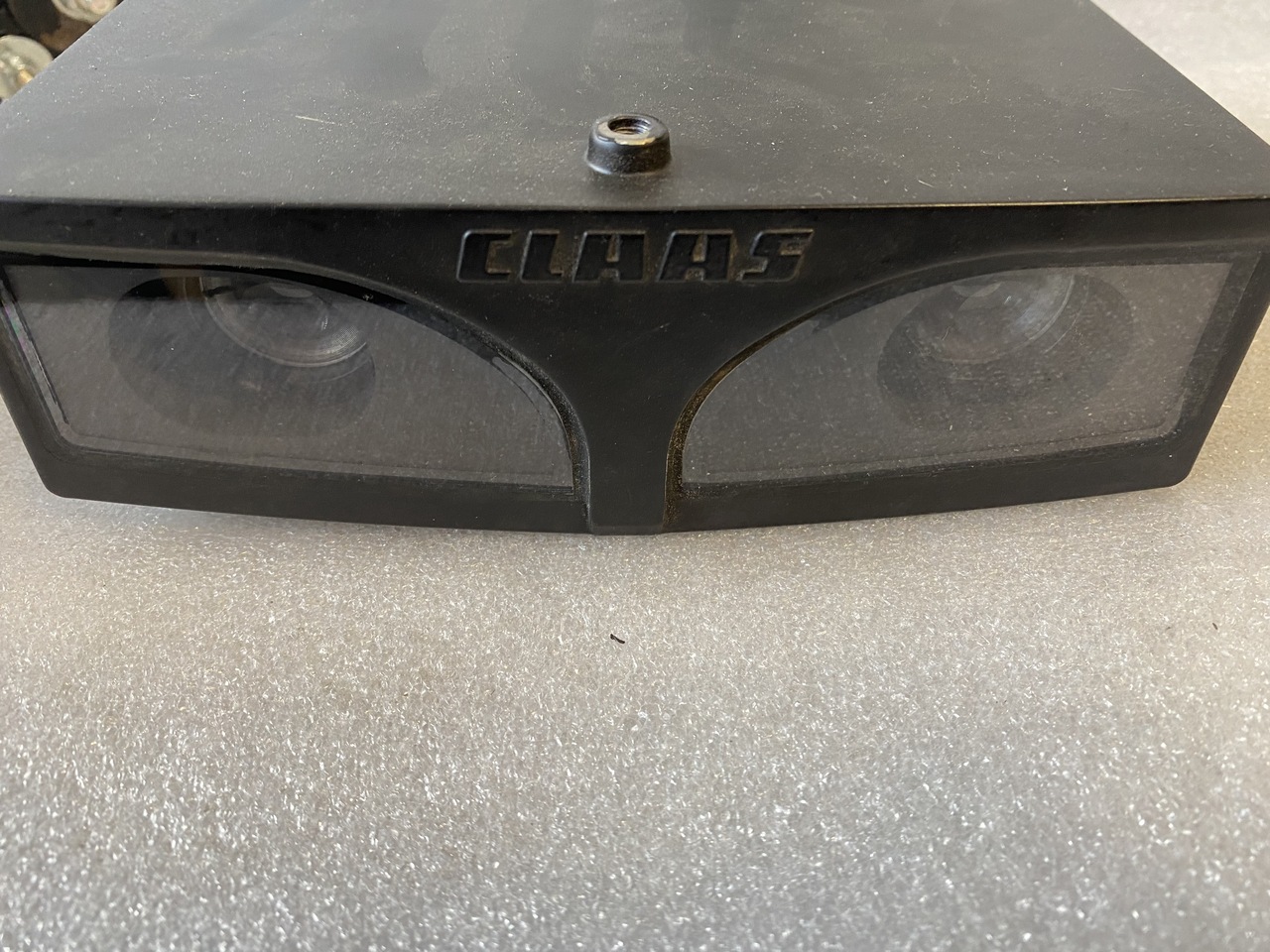 Claas Laser Sensor 013757.2 | 013757.1 | 013757.0 | 013757.3 - Sensor für Landmaschine: das Bild 1 Claas Laser Sensor 013757.2 | 013757.1 | 013757.0 | 013757.3 - Sensor für Landmaschine: das Bild 1