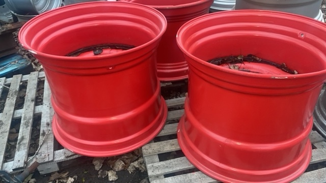 Claas Lexion 500 / 600 / 700 800/65R32 Felgi - Felge für Landmaschine: das Bild 1 Claas Lexion 500 / 600 / 700 800/65R32 Felgi - Felge für Landmaschine: das Bild 1