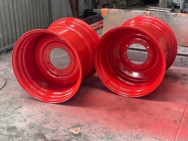 Claas Lexion Felga 27x32 - Felge für Landmaschine: das Bild 2 Claas Lexion Felga 27x32 - Felge für Landmaschine: das Bild 2