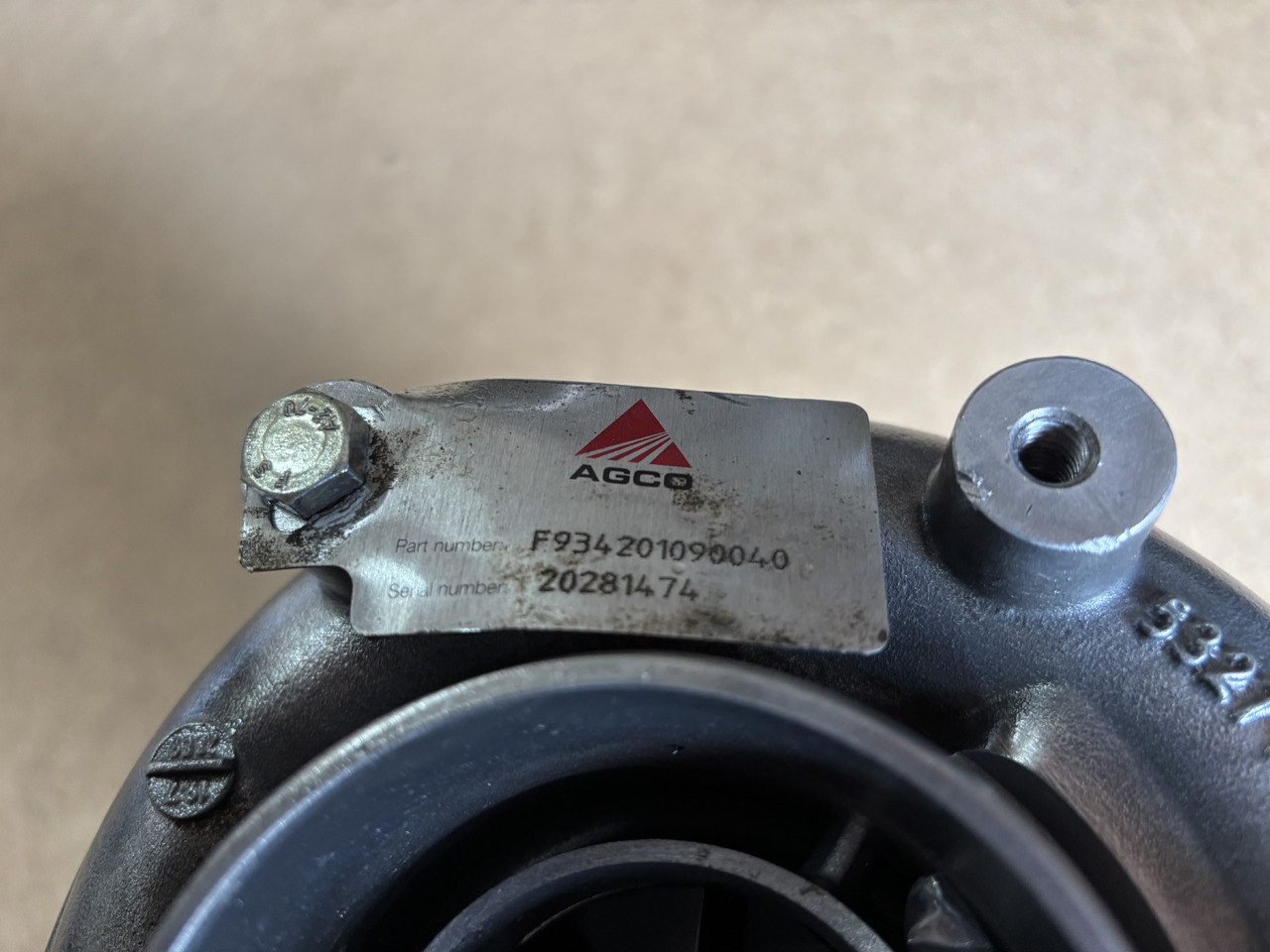 Deutz TCD7.1 - turbosprężarka 04903626 12709700013 - Turbolader: das Bild 4 Deutz TCD7.1 - turbosprężarka 04903626 12709700013 - Turbolader: das Bild 4