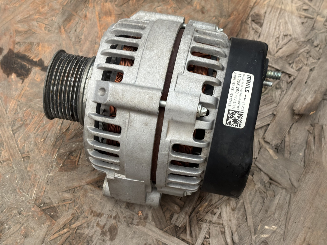 Mahle 11.205.290 John Deere DZ117825 NOWY - Ersatzteile für Landmaschine: das Bild 2 Mahle 11.205.290 John Deere DZ117825 NOWY - Ersatzteile für Landmaschine: das Bild 2