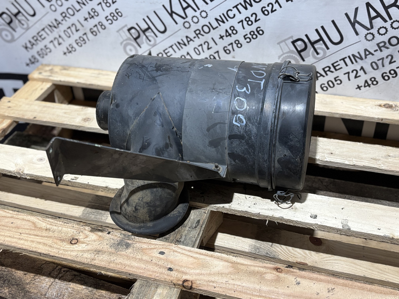 Fendt 309 Obudowa Filtra Powietrza - Luftfilter für Landmaschine: das Bild 1 Fendt 309 Obudowa Filtra Powietrza - Luftfilter für Landmaschine: das Bild 1