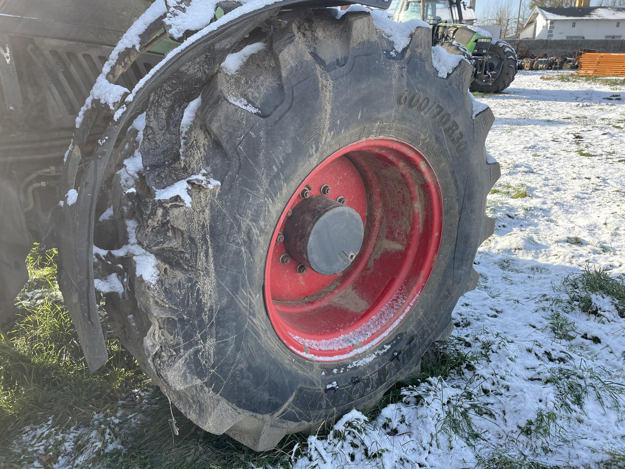 Fendt 828 Vario - opona 600/70R30 600/70/30 - Komplettrad für Landmaschine: das Bild 2 Fendt 828 Vario - opona 600/70R30 600/70/30 - Komplettrad für Landmaschine: das Bild 2