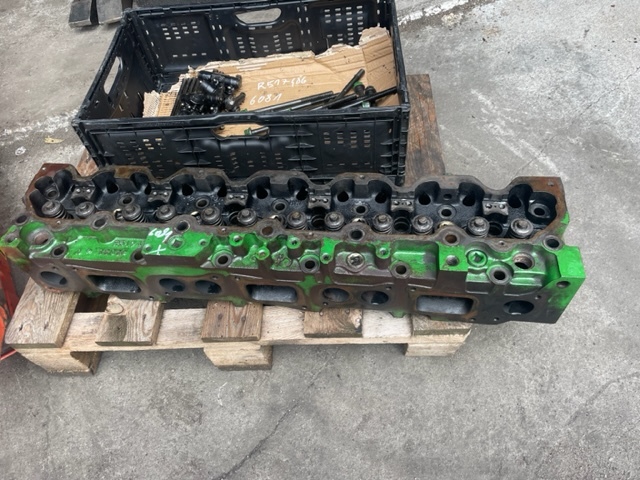 Głowica Cylindrów John Deere RG6081 , R517486 - Zylinderkopf für Landmaschine: das Bild 1 Głowica Cylindrów John Deere RG6081 , R517486 - Zylinderkopf für Landmaschine: das Bild 1