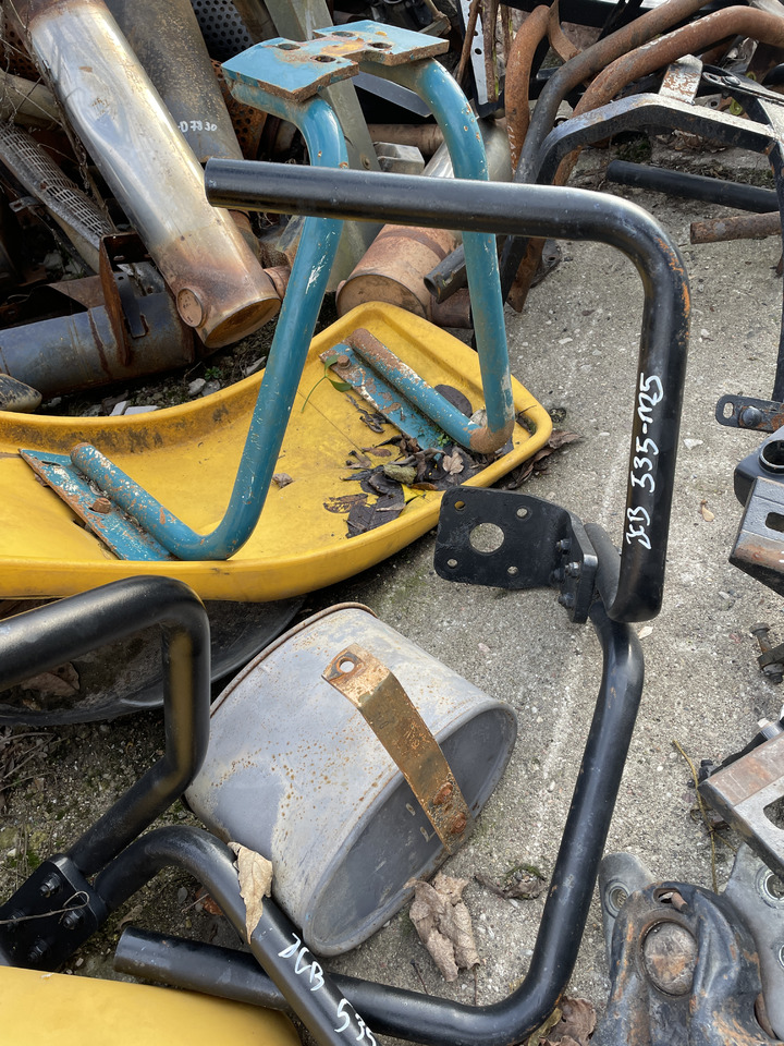 JCB 535-125 - ramię błotnika - Kotflügel: das Bild 1 JCB 535-125 - ramię błotnika - Kotflügel: das Bild 1