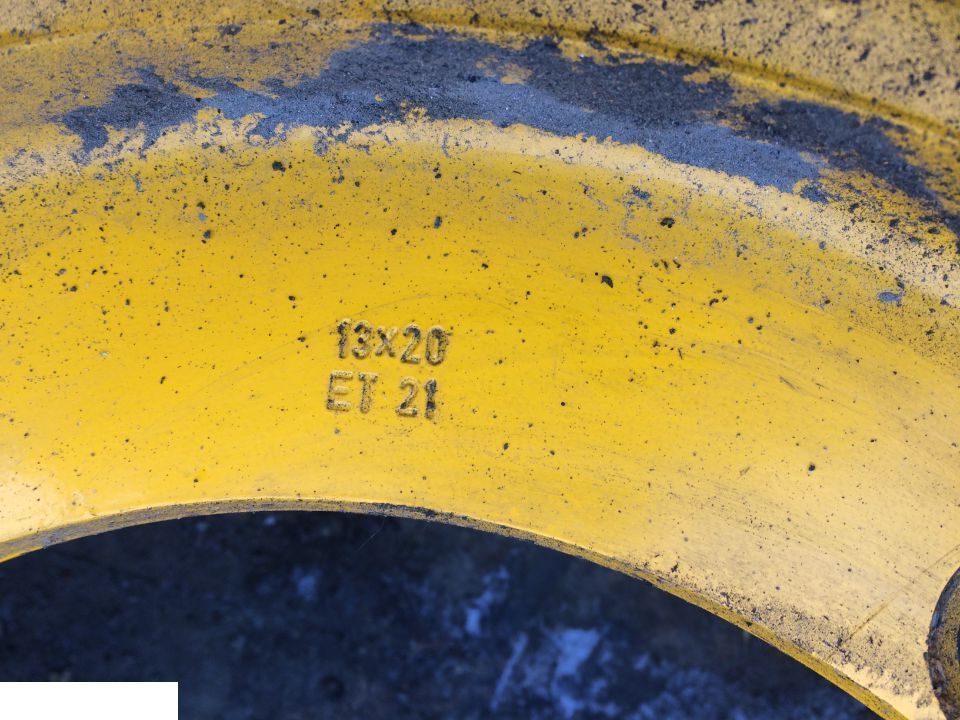 JCB Felga 13x20 - Felge für Landmaschine: das Bild 4 JCB Felga 13x20 - Felge für Landmaschine: das Bild 4