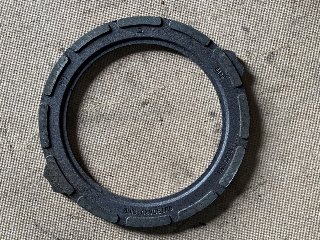 John Deere 6140 6150 6920 7405 7500 Docisk Hamulca Płytka R125128 - Bremsteile für Landmaschine: das Bild 1 John Deere 6140 6150 6920 7405 7500 Docisk Hamulca Płytka R125128 - Bremsteile für Landmaschine: das Bild 1