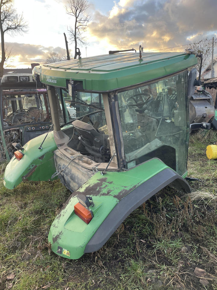 John Deere 8210 - błotniki błotnik prawy R157016 - Kotflügel für Landmaschine: das Bild 1 John Deere 8210 - błotniki błotnik prawy R157016 - Kotflügel für Landmaschine: das Bild 1
