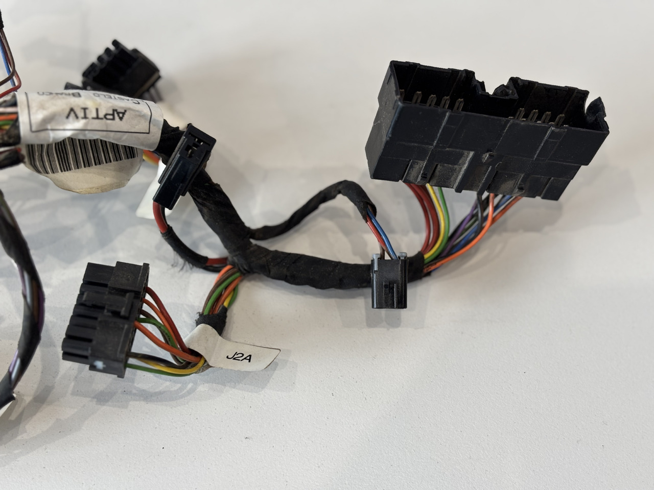 John Deere Wiązka Elektronika Kabli Podłokietnika NGOI MFTC AL222738 - Kabel/ Kabelbaum für Landmaschine: das Bild 2 John Deere Wiązka Elektronika Kabli Podłokietnika NGOI MFTC AL222738 - Kabel/ Kabelbaum für Landmaschine: das Bild 2