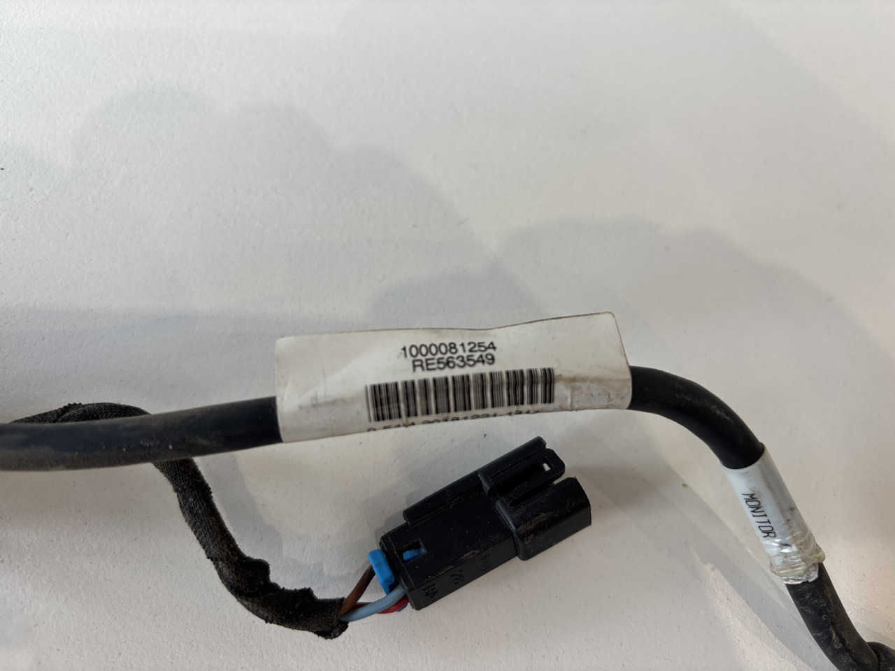 John Deere seria 6000 7000 8000 R - wiązka el. podłokietnika CommandARM RE566688 RE563549 - Kabel/ Kabelbaum für Landmaschine: das Bild 1 John Deere seria 6000 7000 8000 R - wiązka el. podłokietnika CommandARM RE566688 RE563549 - Kabel/ Kabelbaum für Landmaschine: das Bild 1