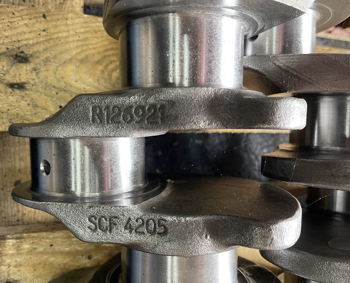 John Deere-wał korbowy/John Deere 6800 wał korbowy R126921 - Kurbelwelle für Landmaschine: das Bild 2 John Deere-wał korbowy/John Deere 6800 wał korbowy R126921 - Kurbelwelle für Landmaschine: das Bild 2