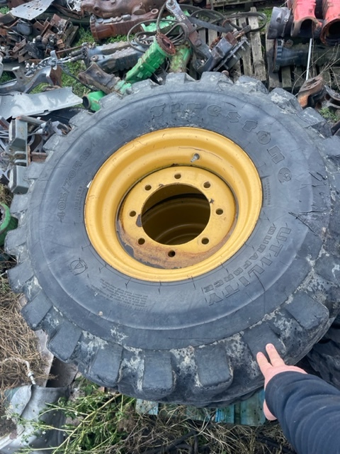 Koła 420/70 R18 - Komplettrad für Baumaschine: das Bild 2 Koła 420/70 R18 - Komplettrad für Baumaschine: das Bild 2