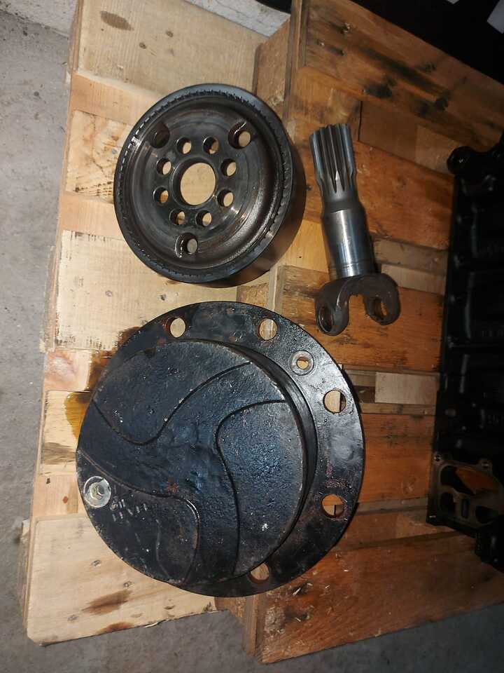 Manitou 527 , 627 , 629 , zwolnica kapelusz - Fahrantrieb für Landmaschine: das Bild 1 Manitou 527 , 627 , 629 , zwolnica kapelusz - Fahrantrieb für Landmaschine: das Bild 1