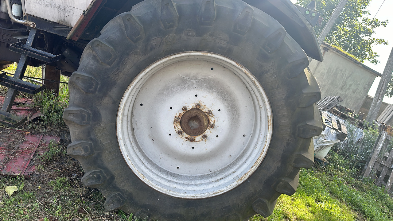 Massey Ferguson 3690 koło kompletne tylne 42 cale - Komplettrad für Landmaschine: das Bild 3 Massey Ferguson 3690 koło kompletne tylne 42 cale - Komplettrad für Landmaschine: das Bild 3