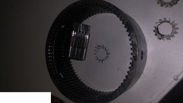 Matbro Manitou - Zwolnica Carraro - Fahrantrieb für Baumaschine: das Bild 4 Matbro Manitou - Zwolnica Carraro - Fahrantrieb für Baumaschine: das Bild 4