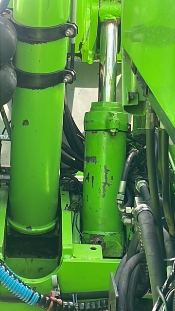 Merlo siłownik hydrauliczny Poziomowania - Hydraulikzylinder für Landmaschine: das Bild 1 Merlo siłownik hydrauliczny Poziomowania - Hydraulikzylinder für Landmaschine: das Bild 1
