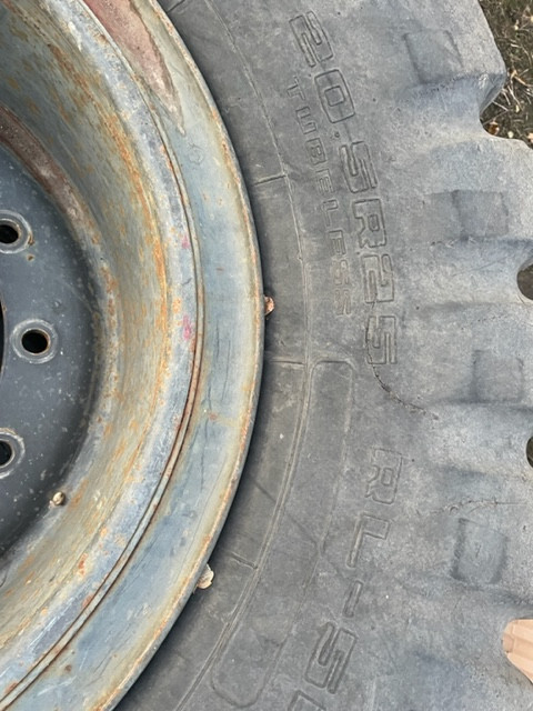 Opona Goodyear 20.5r25 - Reifen für Landmaschine: das Bild 3 Opona Goodyear 20.5r25 - Reifen für Landmaschine: das Bild 3
