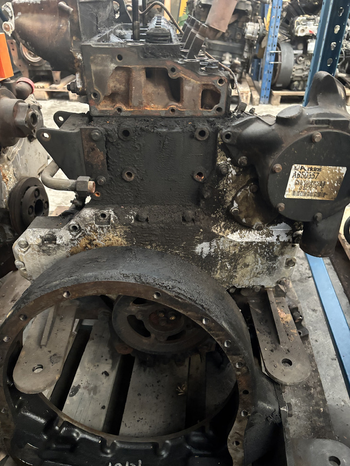 Perkins AB50557 1727/2200 Silnik CZĘŚCI - Motor und Teile für Landmaschine: das Bild 1 Perkins AB50557 1727/2200 Silnik CZĘŚCI - Motor und Teile für Landmaschine: das Bild 1