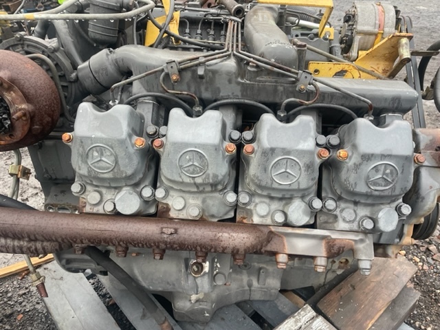 Silnik Mercedes OM442 z kombajnu - Motor für Mähdrescher: das Bild 4 Silnik Mercedes OM442 z kombajnu - Motor für Mähdrescher: das Bild 4