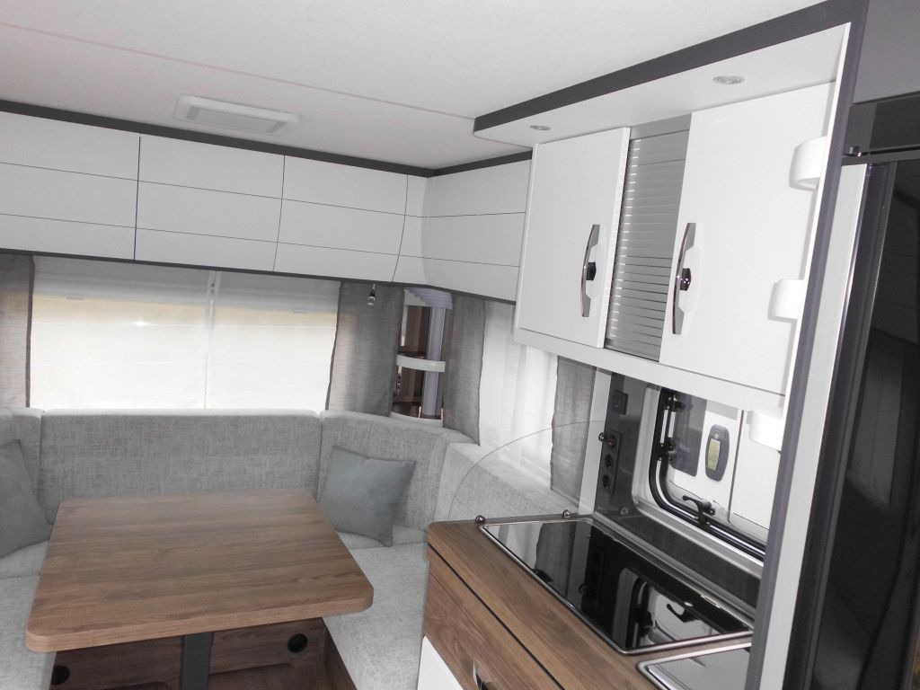 Wohnwagen Hobby Excellent Edition 540 UL 2026 AUTARK TEPPICH 180: das Bild 7 Wohnwagen Hobby Excellent Edition 540 UL 2026 AUTARK TEPPICH 180: das Bild 7