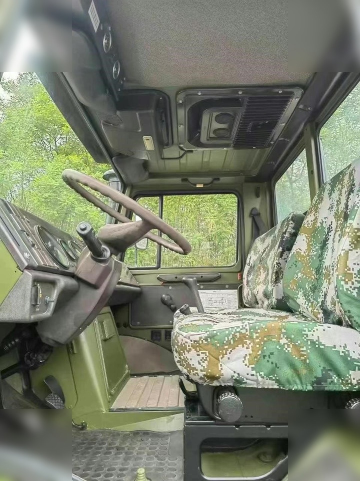 1995 MERCEDES-BENZ UNIMOG 2150 - Fahrgestell LKW: das Bild 3 1995 MERCEDES-BENZ UNIMOG 2150 - Fahrgestell LKW: das Bild 3