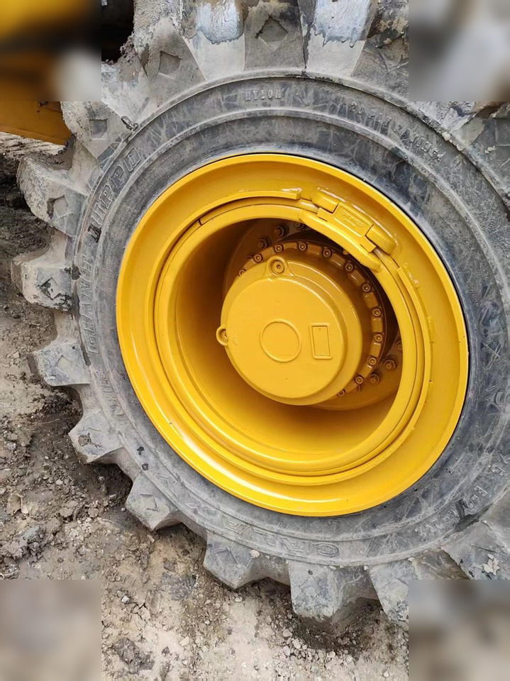 2006 CATERPILLAR RM-500 - Bodenstabilisierer: das Bild 3 2006 CATERPILLAR RM-500 - Bodenstabilisierer: das Bild 3