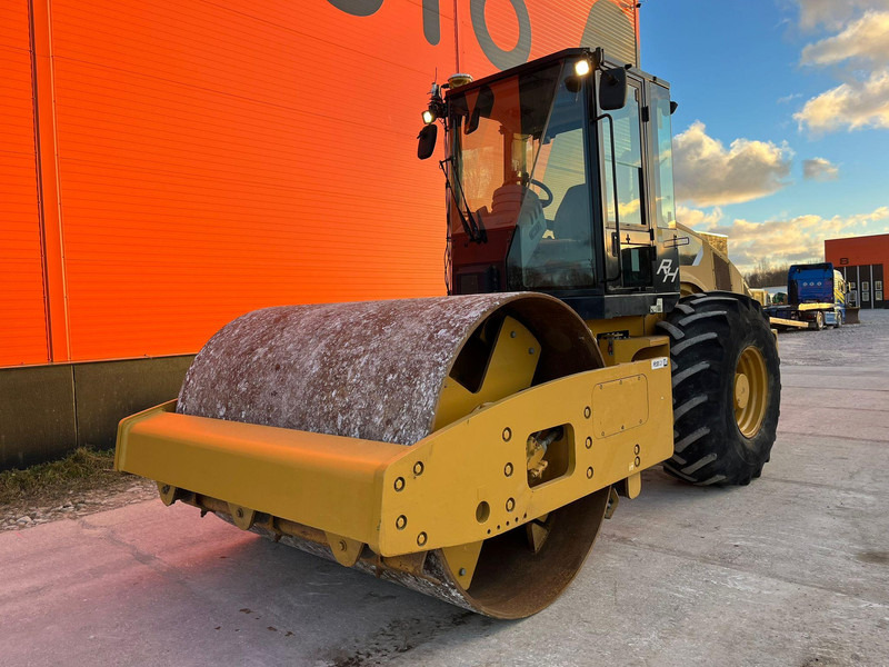 Caterpillar CS 56 3D Trimble DCM300G / AC - Walzen: das Bild 2 Caterpillar CS 56 3D Trimble DCM300G / AC - Walzen: das Bild 2