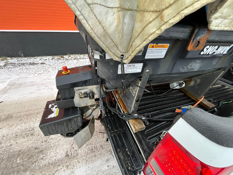 Pick-up Isuzu D-max 4x4 SNOW PLOW & SPREADER: das Bild 15