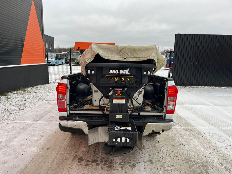 Pick-up Isuzu D-max 4x4 SNOW PLOW & SPREADER: das Bild 7