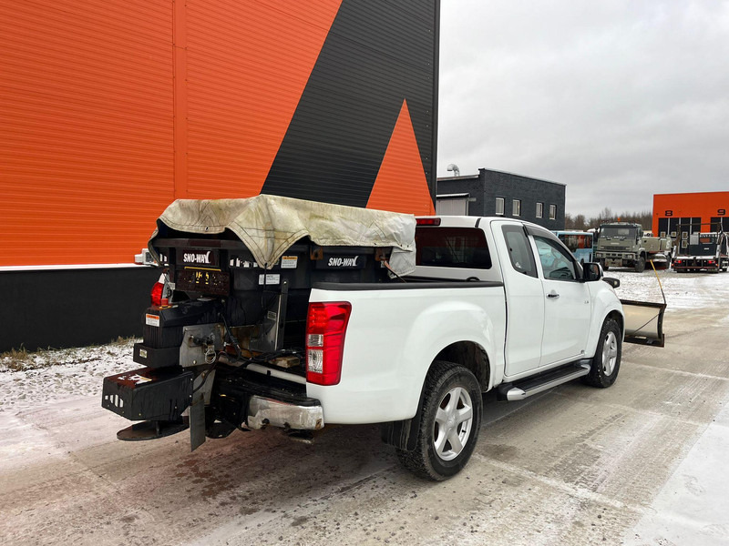 Pick-up Isuzu D-max 4x4 SNOW PLOW & SPREADER: das Bild 6
